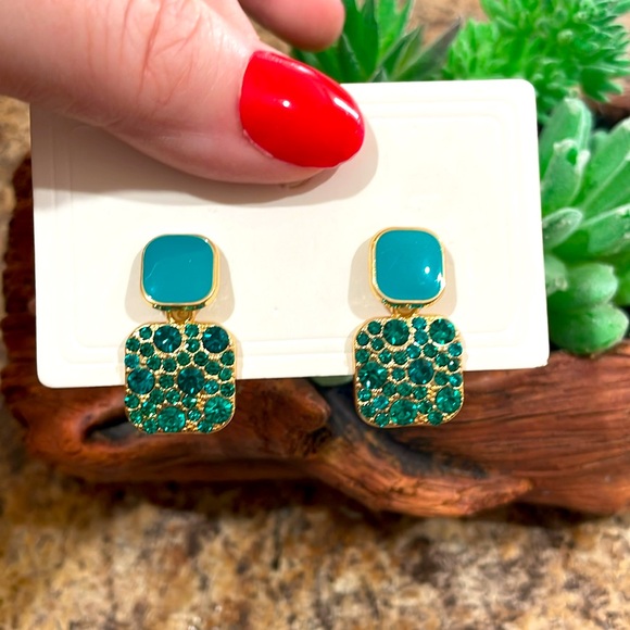 Teal Gemstone Dangle Earrings - Picture 7 of 8